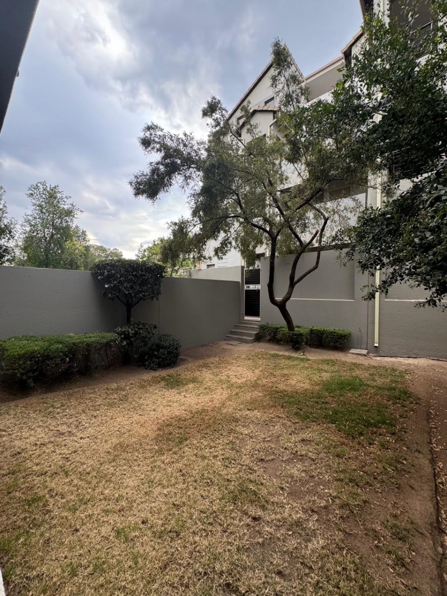 To Let 1 Bedroom Property for Rent in Bryanston Gauteng