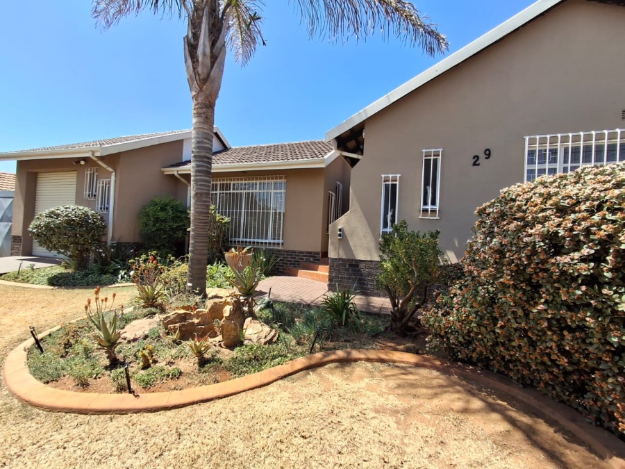 3 Bedroom Property for Sale in Dalpark Gauteng