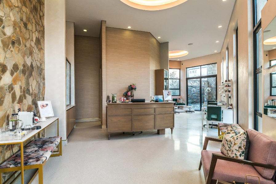 To Let 2 Bedroom Property for Rent in The Polofields Gauteng