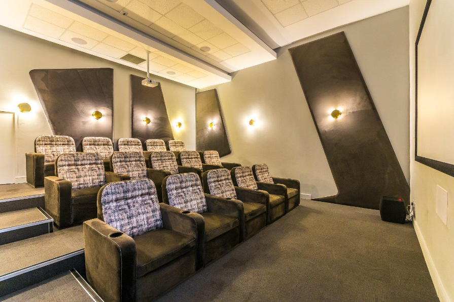 To Let 2 Bedroom Property for Rent in The Polofields Gauteng