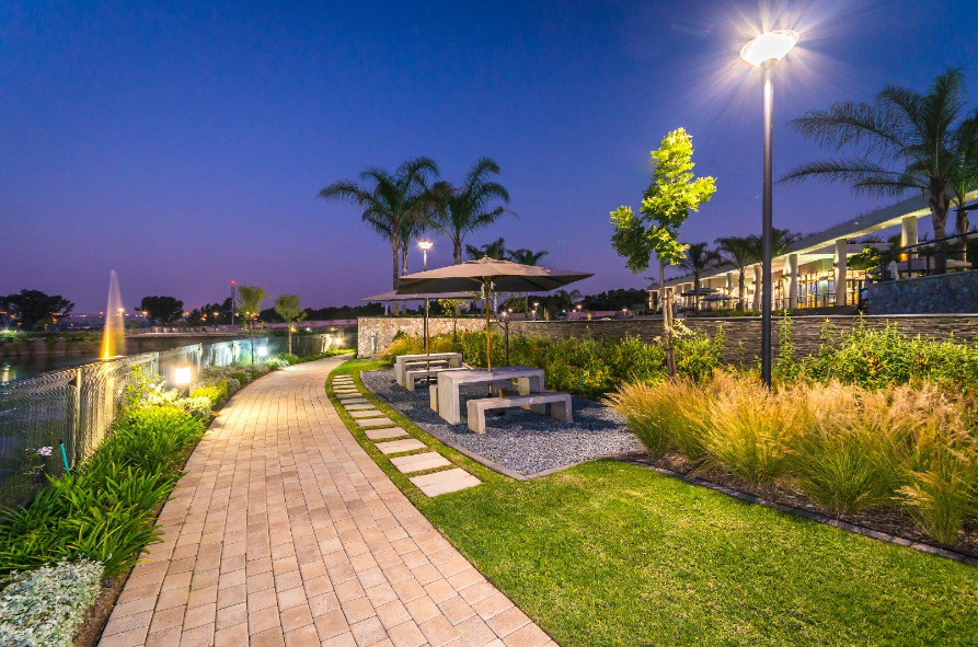 To Let 2 Bedroom Property for Rent in The Polofields Gauteng