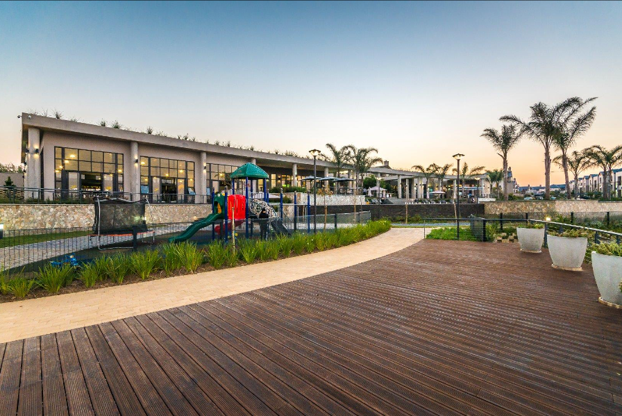 To Let 2 Bedroom Property for Rent in The Polofields Gauteng