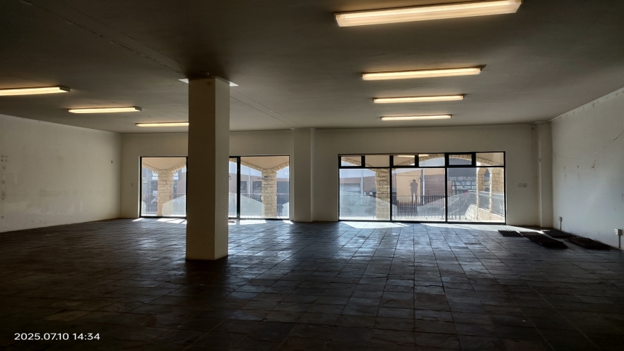 To Let Commercial Property for Rent in Strijdom Park Gauteng