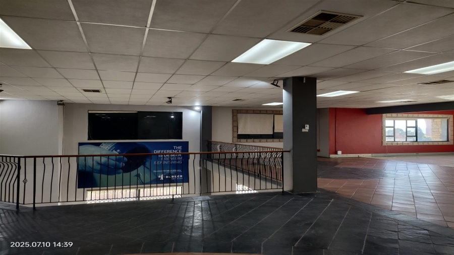 To Let Commercial Property for Rent in Strijdom Park Gauteng