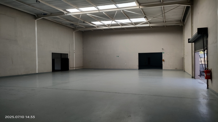 To Let Commercial Property for Rent in Strijdom Park Gauteng