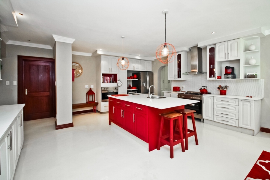 5 Bedroom Property for Sale in Dainfern Valley Gauteng