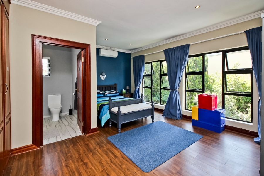 5 Bedroom Property for Sale in Dainfern Valley Gauteng