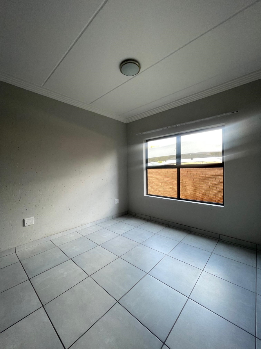 2 Bedroom Property for Sale in Eveleigh Gauteng