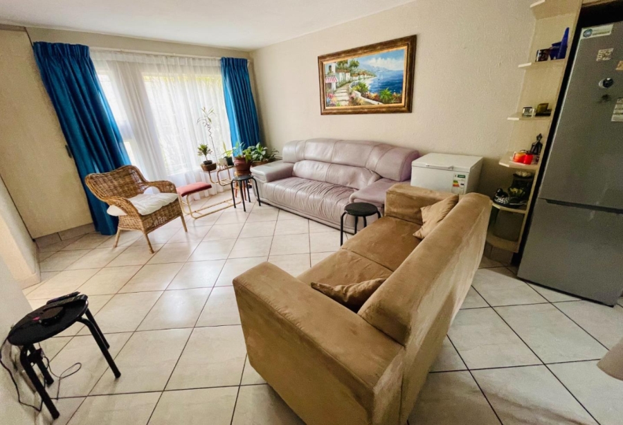 2 Bedroom Property for Sale in Mulbarton Gauteng