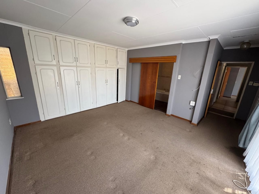 To Let 3 Bedroom Property for Rent in Rand Collieries Gauteng