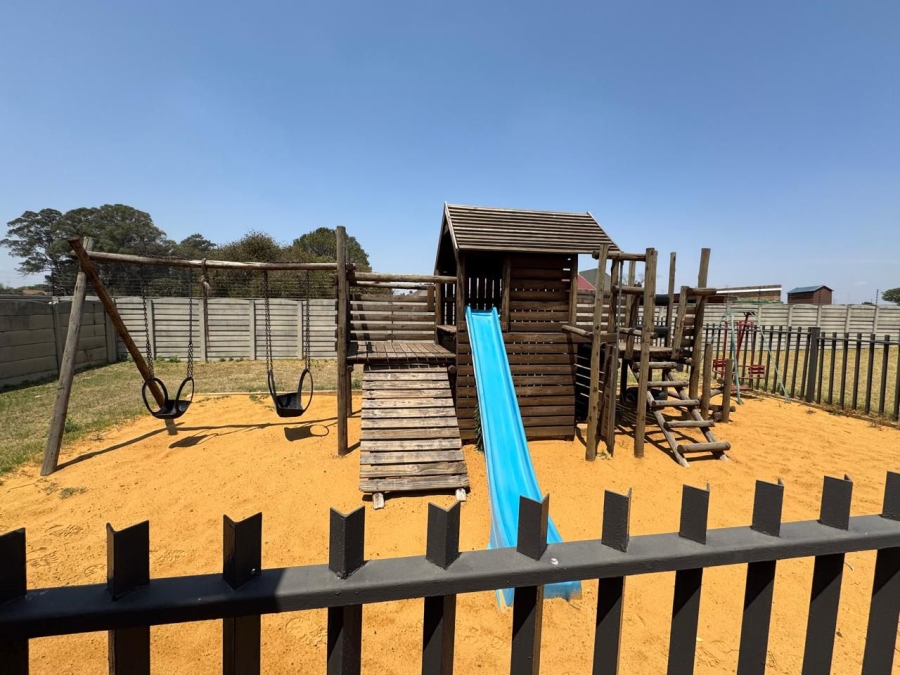 To Let 3 Bedroom Property for Rent in Rand Collieries Gauteng