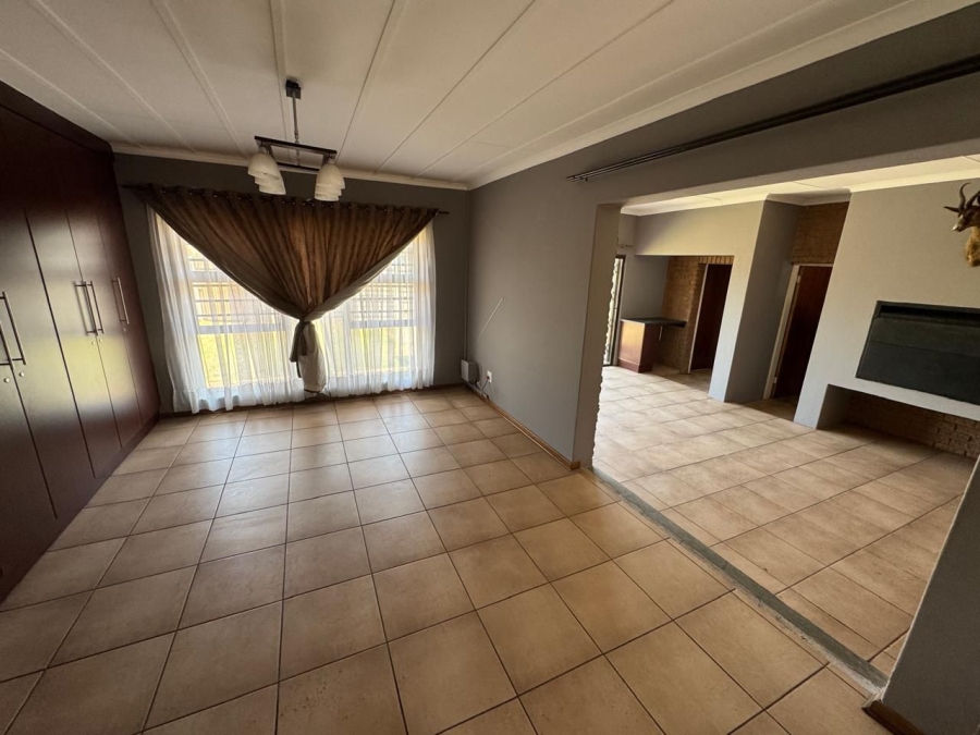 To Let 3 Bedroom Property for Rent in Rand Collieries Gauteng