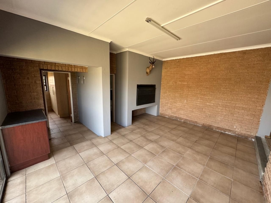 To Let 3 Bedroom Property for Rent in Rand Collieries Gauteng