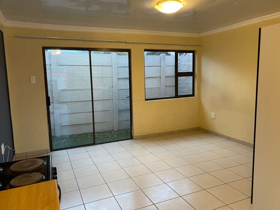 To Let 1 Bedroom Property for Rent in Tedstoneville Gauteng