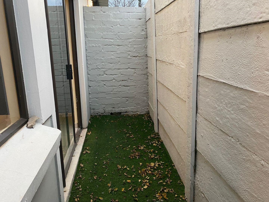 To Let 1 Bedroom Property for Rent in Tedstoneville Gauteng