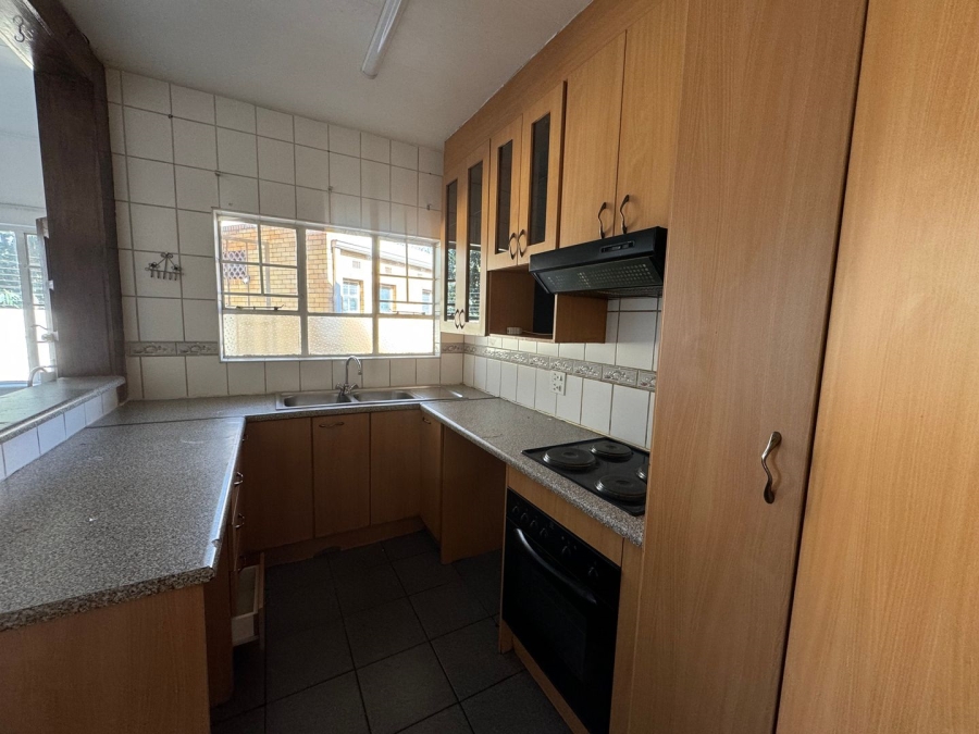 To Let 2 Bedroom Property for Rent in Parkhill Gardens Gauteng