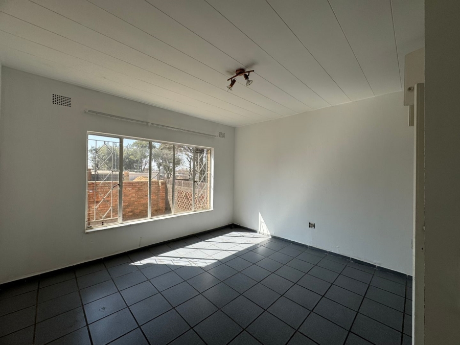To Let 2 Bedroom Property for Rent in Parkhill Gardens Gauteng