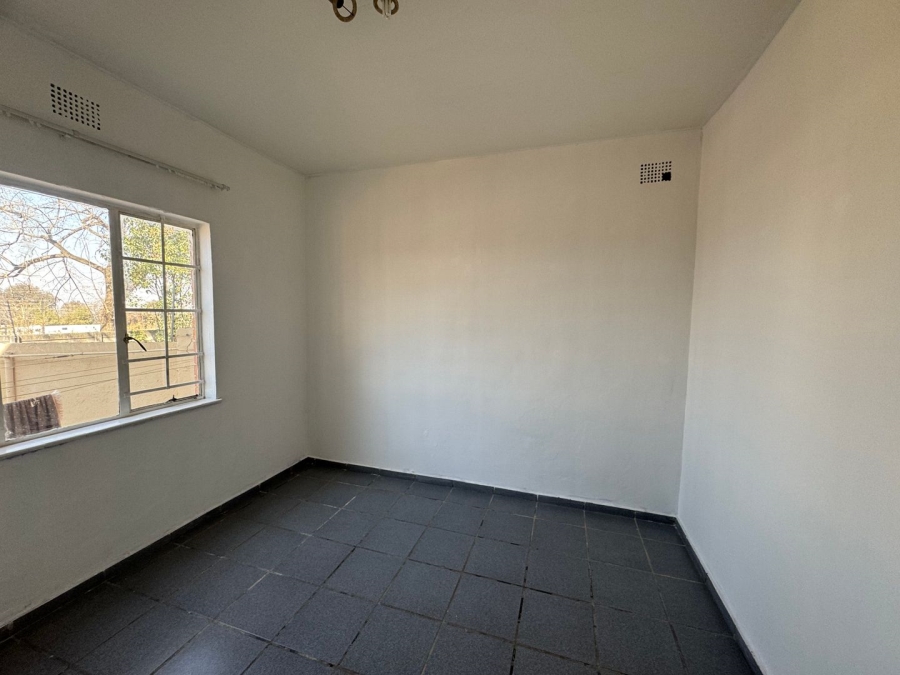 To Let 2 Bedroom Property for Rent in Parkhill Gardens Gauteng