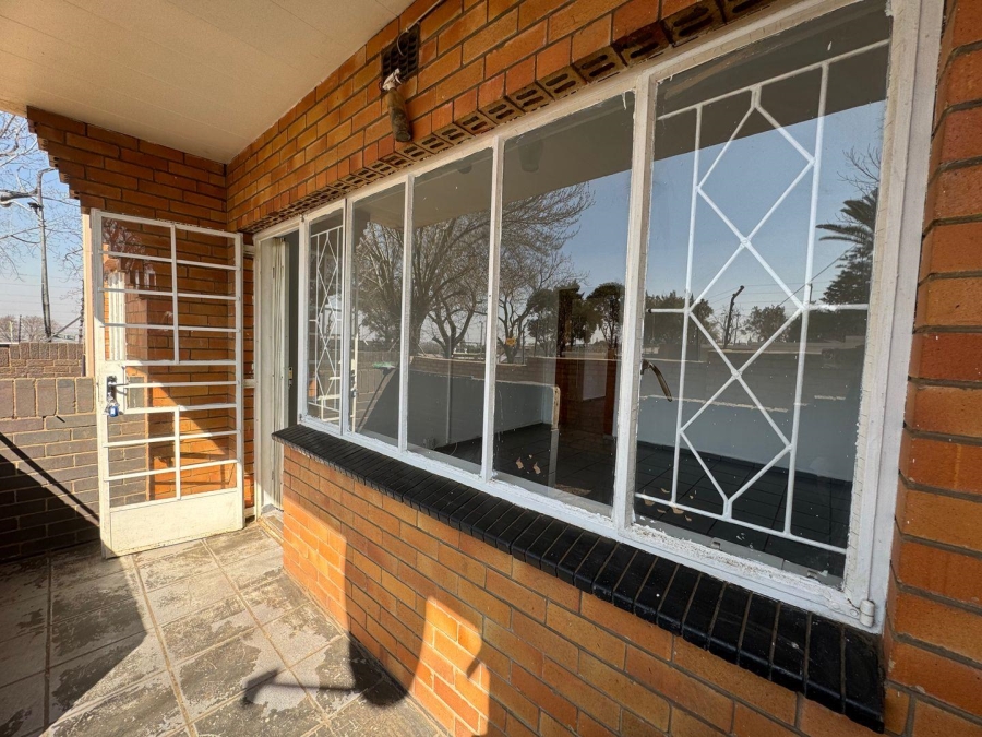 To Let 2 Bedroom Property for Rent in Parkhill Gardens Gauteng