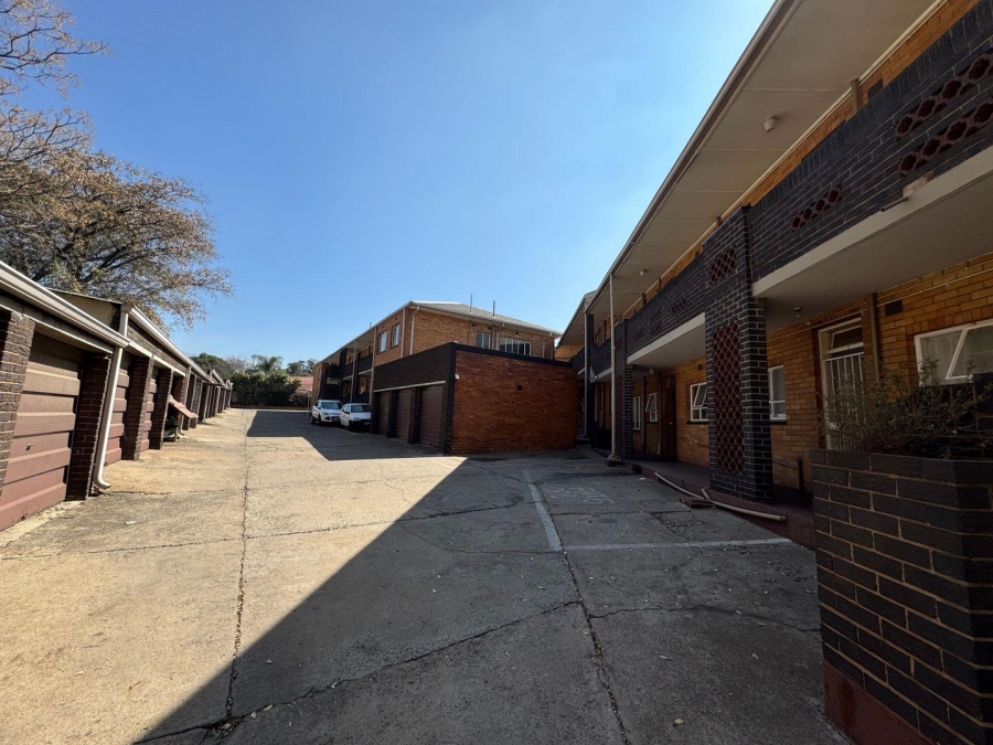 To Let 2 Bedroom Property for Rent in Parkhill Gardens Gauteng