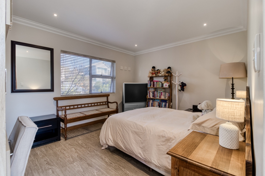 To Let 4 Bedroom Property for Rent in Helderfontein Estate Gauteng