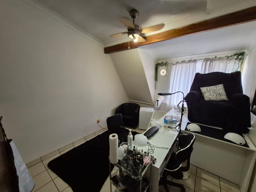 2 Bedroom Property for Sale in Sinoville Gauteng