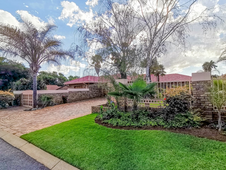 5 Bedroom Property for Sale in Bartlett Gauteng