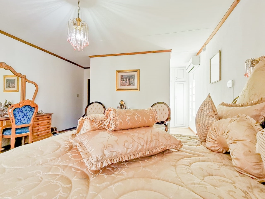 5 Bedroom Property for Sale in Bartlett Gauteng