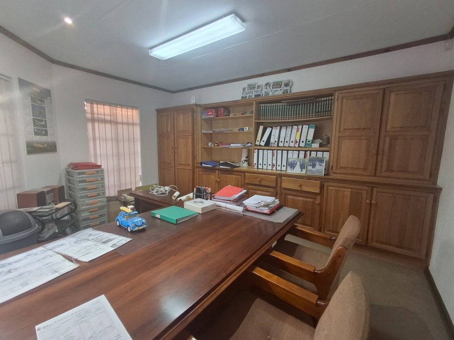 5 Bedroom Property for Sale in Bartlett Gauteng