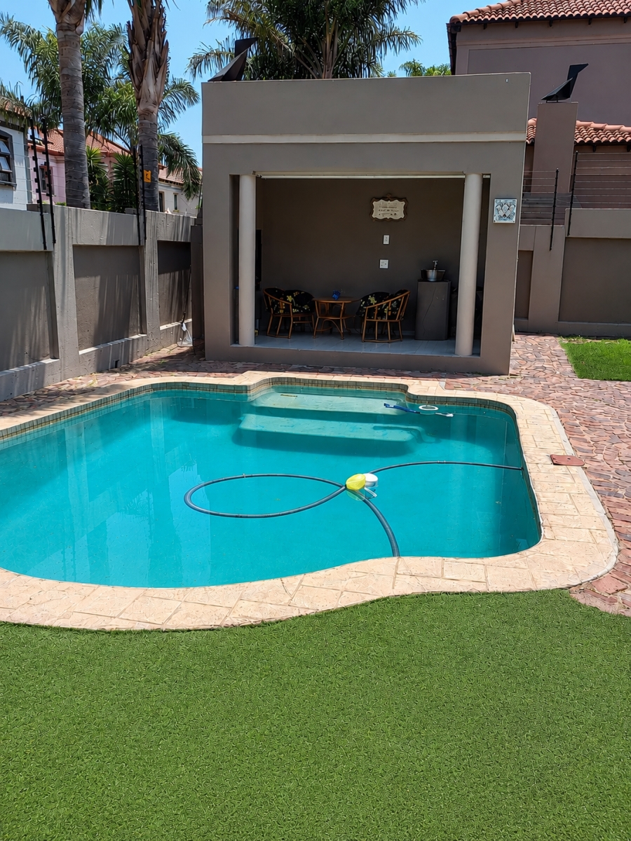 4 Bedroom Property for Sale in Selcourt Gauteng