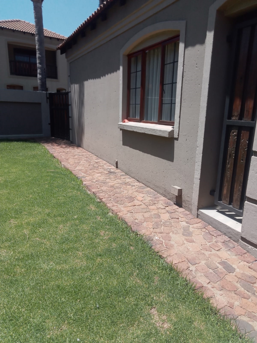 4 Bedroom Property for Sale in Selcourt Gauteng