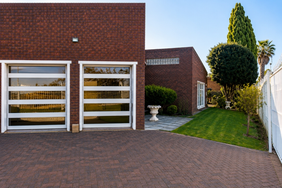 4 Bedroom Property for Sale in Sunward Park Gauteng
