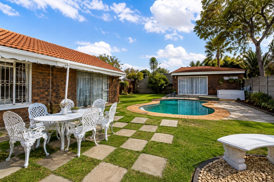 4 Bedroom Property for Sale in Sunward Park Gauteng