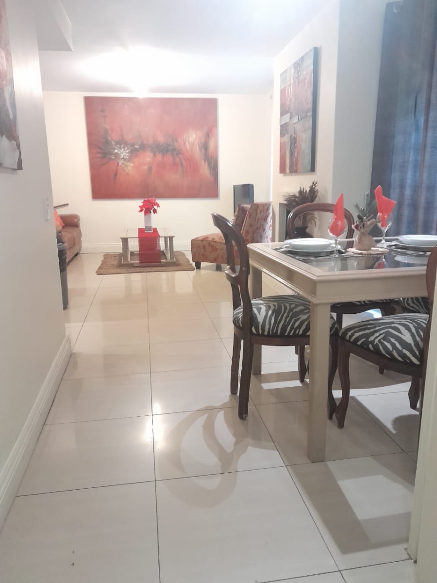 To Let 1 Bedroom Property for Rent in Sandown Gauteng