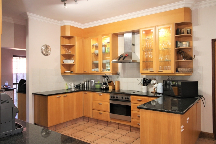 To Let 5 Bedroom Property for Rent in Bryanston Gauteng