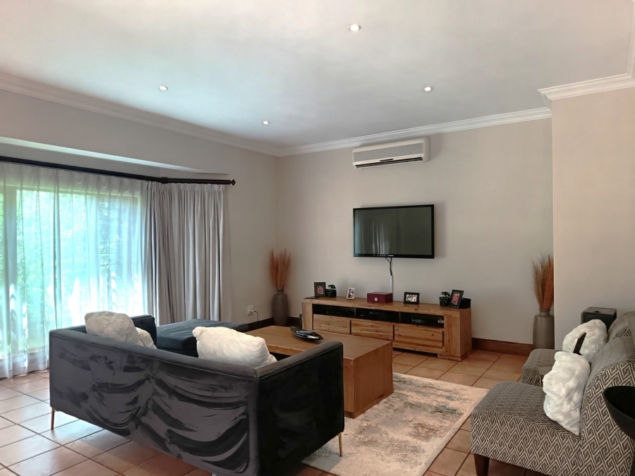 To Let 5 Bedroom Property for Rent in Bryanston Gauteng