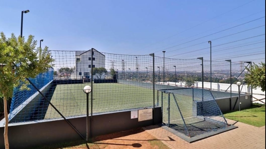 To Let 3 Bedroom Property for Rent in Greenstone Hill Gauteng