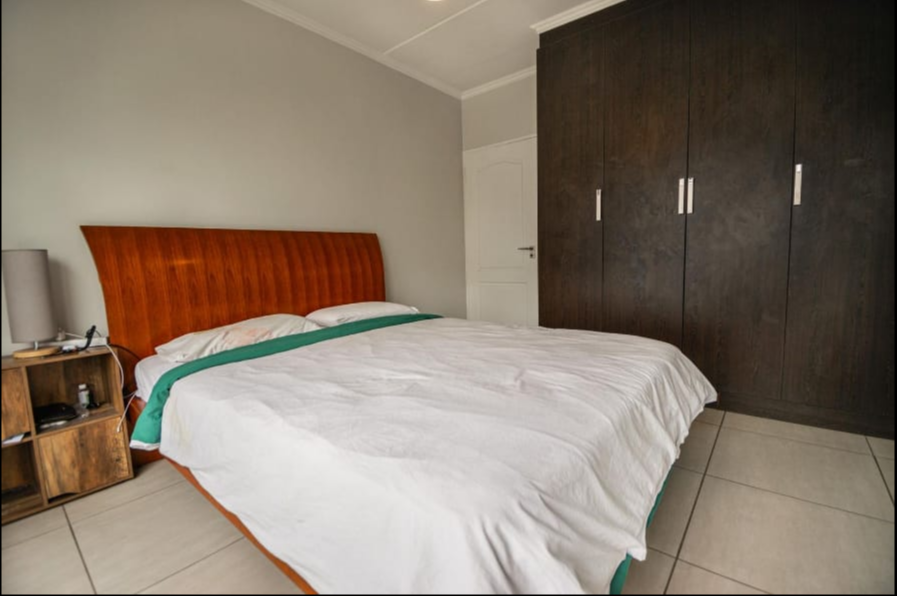 3 Bedroom Property for Sale in Greenstone Hill Gauteng