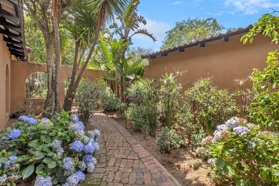 4 Bedroom Property for Sale in Morningside Manor Gauteng