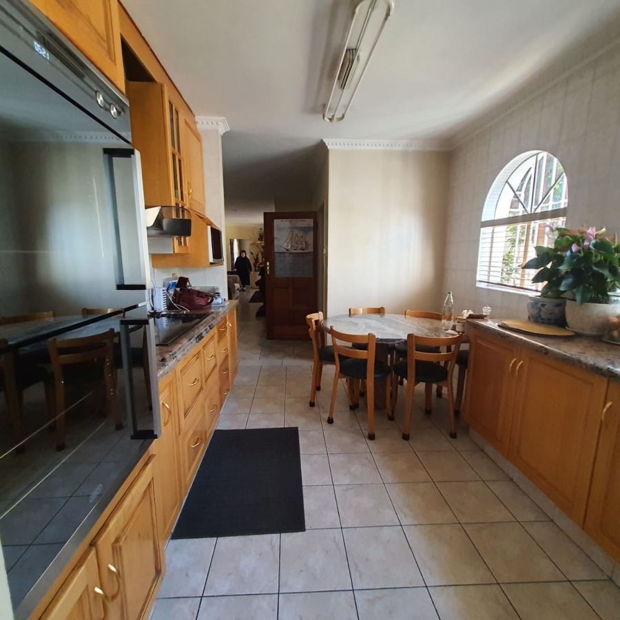 5 Bedroom Property for Sale in Dalpark Gauteng