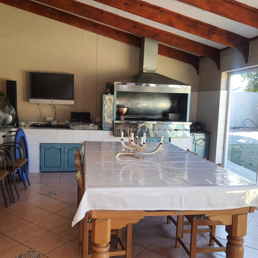 5 Bedroom Property for Sale in Dalpark Gauteng