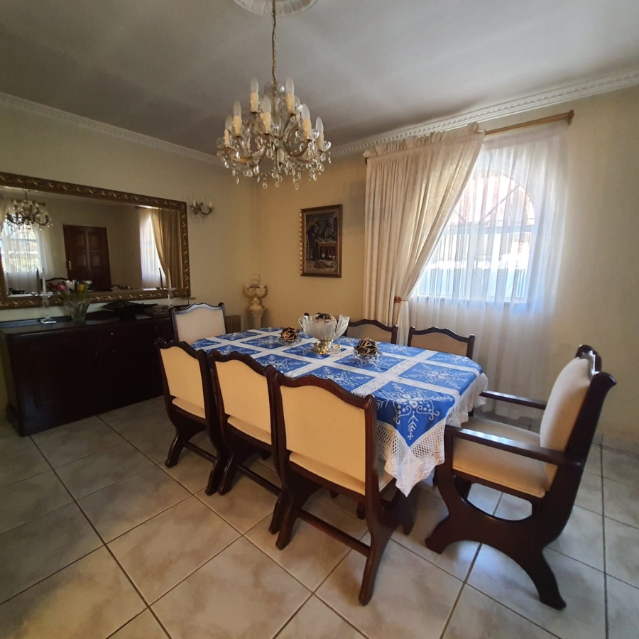 5 Bedroom Property for Sale in Dalpark Gauteng