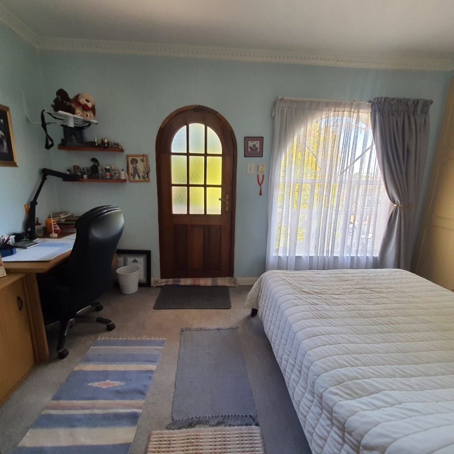 5 Bedroom Property for Sale in Dalpark Gauteng