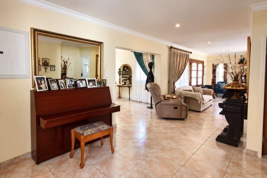 5 Bedroom Property for Sale in Dalpark Gauteng