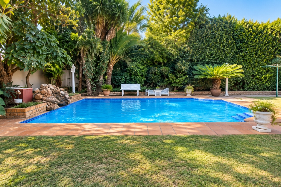 5 Bedroom Property for Sale in Dalpark Gauteng