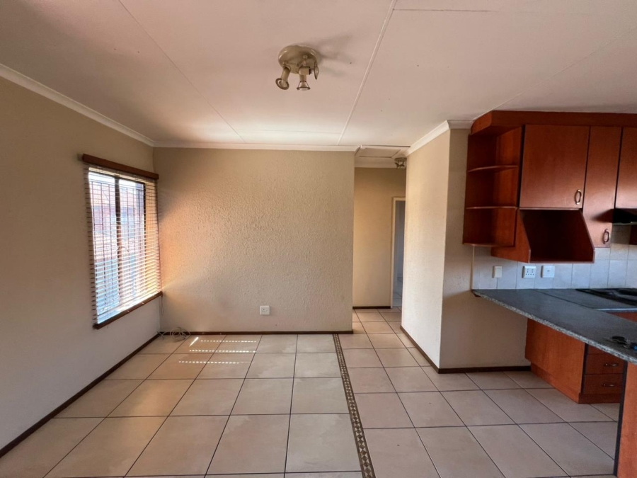 To Let 2 Bedroom Property for Rent in Edleen Gauteng