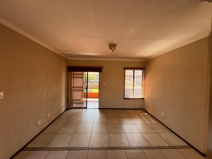 To Let 2 Bedroom Property for Rent in Edleen Gauteng