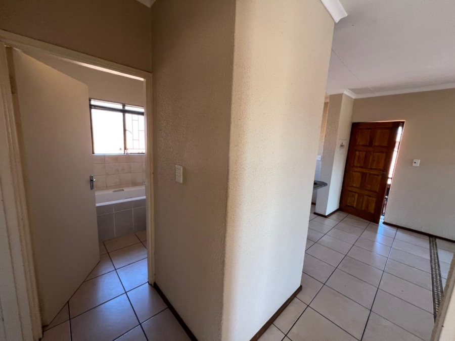 To Let 2 Bedroom Property for Rent in Edleen Gauteng