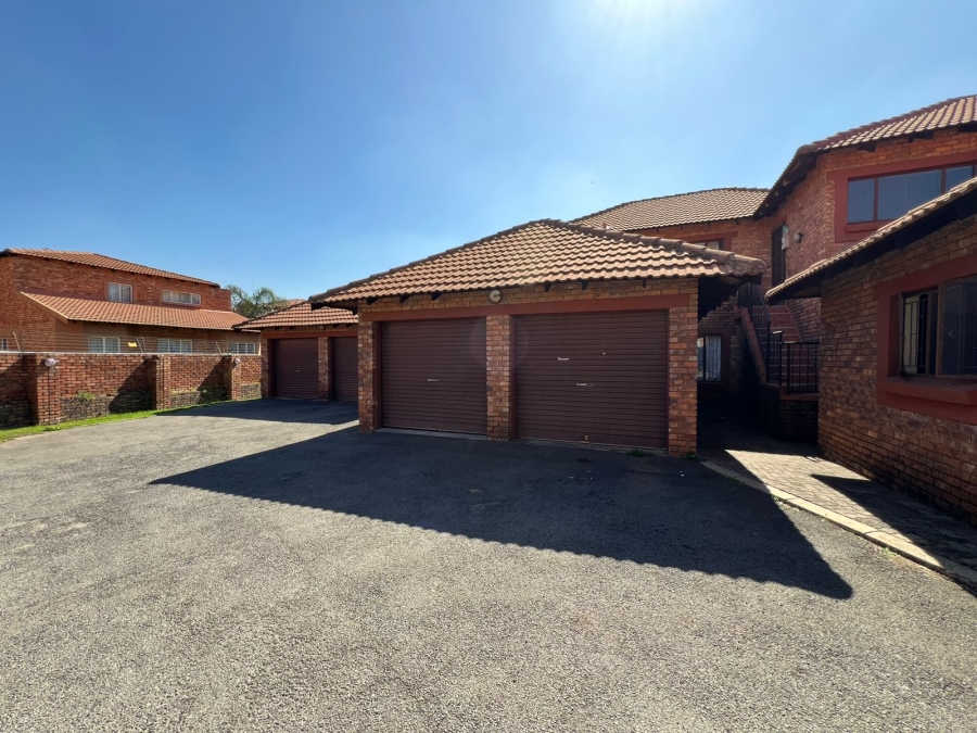 To Let 2 Bedroom Property for Rent in Edleen Gauteng