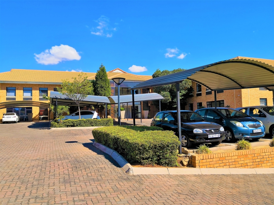 To Let commercial Property for Rent in Constantia Kloof Gauteng